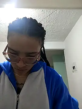 Snapshot of Yaumiko chatting on April 16, 11:11 am Yaumiko online show from April 16, 11:11 am