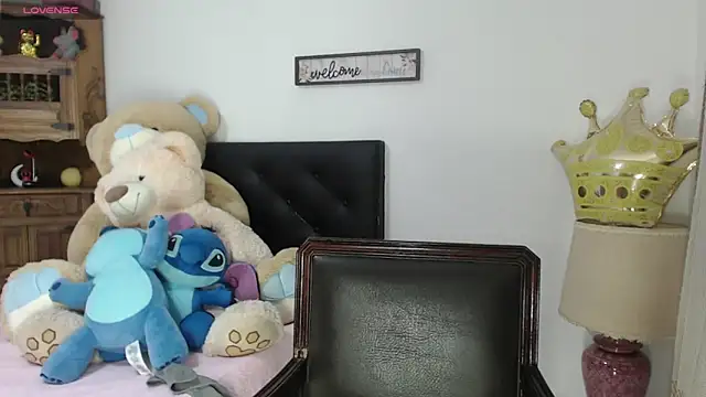 Snapshot of alexia_87 chatting on February 18, 4:19 am alexia 87 online show from February 18, 4:19 am