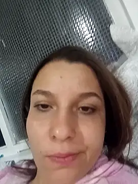 Snapshot of alexia_87 chatting on February 19, 4:41 am alexia 87 online show from February 19, 4:41 am