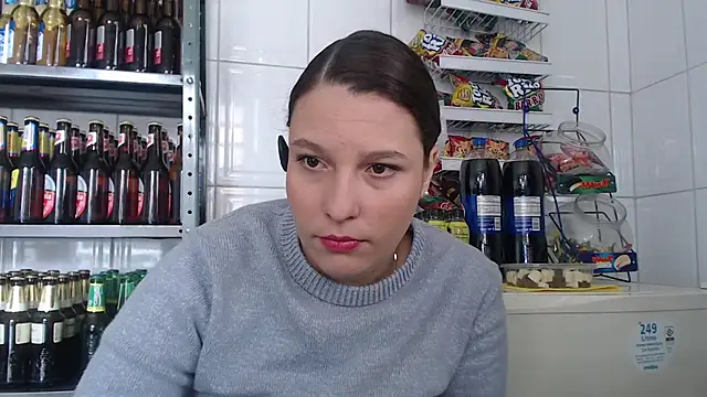 Snapshot of alexia_87 chatting on April 10, 3:28 pm alexia 87 online show from April 10, 3:28 pm