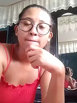 Snapshot of karen_sexy69 chatting on January 28, 1:16 pm karen sexy69 online show from January 28, 1:16 pm