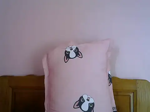 Snapshot of karen_sexy69 chatting on March 22, 9:23 am karen sexy69 online show from March 22, 9:23 am