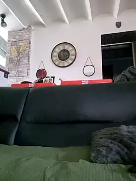 RomWoolf online show from September 22, 3:03 pm