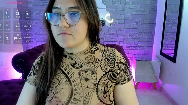 conniejames m online show from November 20, 12:27 pm