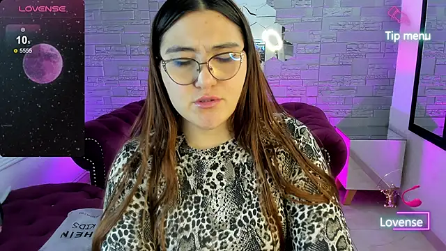 conniejames m online show from November 30, 12:42 pm