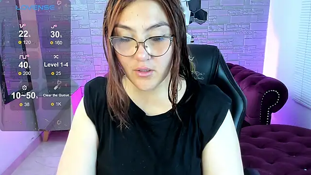 Snapshot of conniejames_m chatting on March 21, 1:26 pm conniejames m online show from March 21, 1:26 pm
