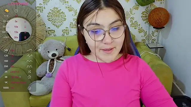 Snapshot of conniejames_m chatting on April 25, 11:57 am conniejames m online show from April 25, 11:57 am