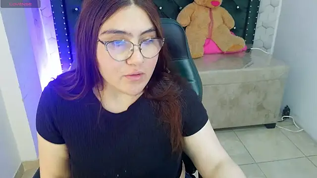 Snapshot of conniejames_m chatting on May 12, 10:56 am conniejames m online show from May 12, 10:56 am