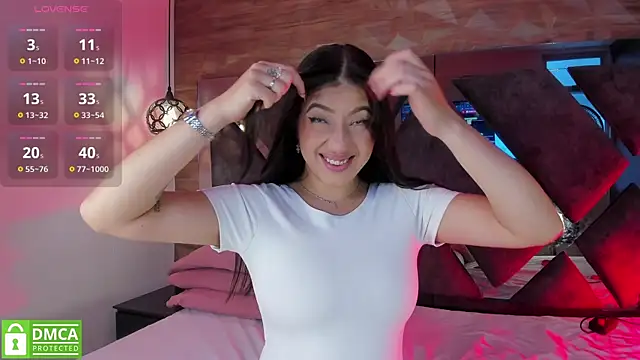 Snapshot of Venus_velez_ chatting on February 18, 12:01 pm Venus velez online show from February 18, 12:01 pm