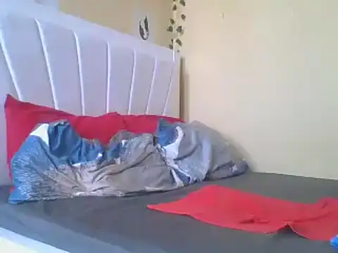 HoLy-ViRgiN online show from January 29, 1:17 pm