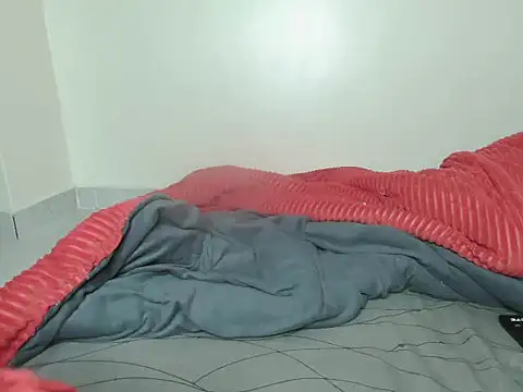 HoLy-ViRgiN online show from February 13, 8:32 am