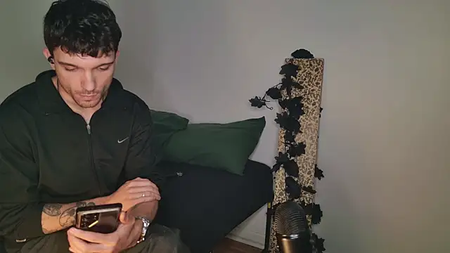 Snapshot of JackDesFeux chatting on November 6, 4:57 am JackDesFeux online show from November 6, 4:57 am