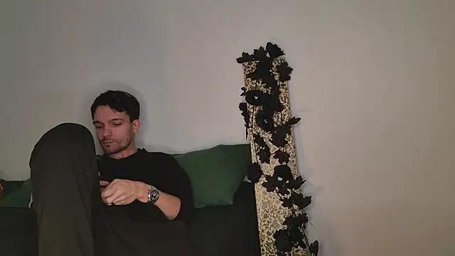 Snapshot of JackDesFeux chatting on November 11, 10:37 am JackDesFeux online show from November 11, 10:37 am