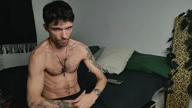 Snapshot of JackDesFeux chatting on November 23, 2:22 am JackDesFeux online show from November 23, 2:22 am