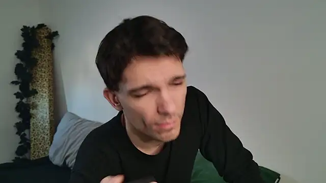 Snapshot of JackDesFeux chatting on February 1, 5:44 pm JackDesFeux online show from February 1, 5:44 pm