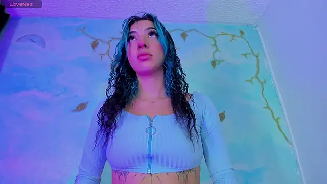 SaturnooStonee online show from October 31, 6:58 am