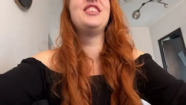 Snapshot of Chaptertoo chatting on September 20, 11:00 am Chaptertoo online show from September 20, 11:00 am
