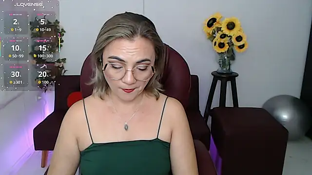 ana milf online show from May 11, 4:04 pm