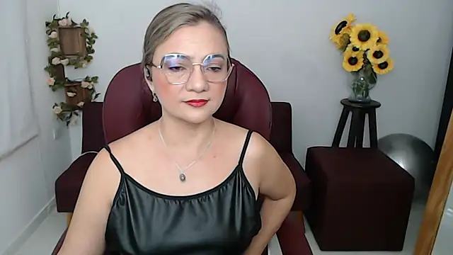 ana milf online show from May 13, 1:19 pm