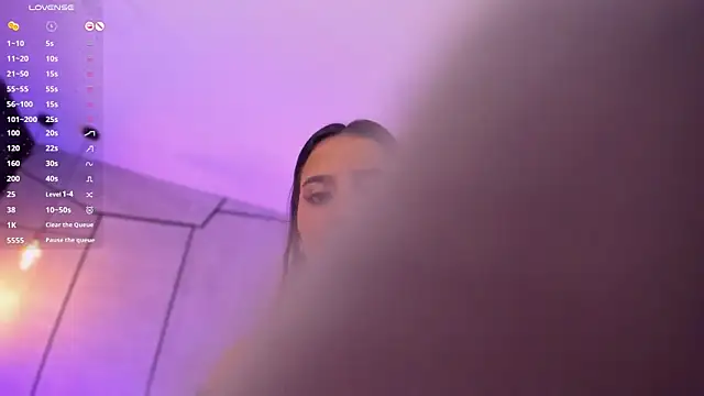 danii hill  online show from February 14, 5:30 am