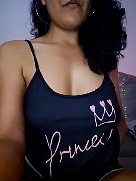 Snapshot of Sexxy-Lana chatting on February 11, 7:38 pm Sexxy-Lana online show from February 11, 7:38 pm