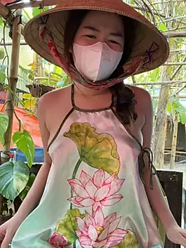 BabyThree  online show from January 1, 8:35 am