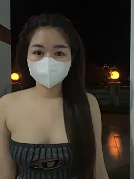 BabyThree  online show from February 25, 1:50 pm