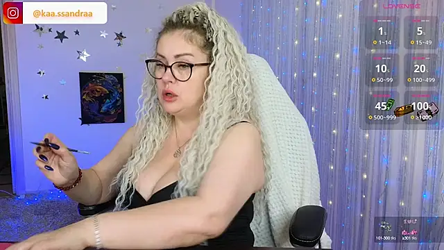 misskaassandraa online show from December 25, 6:52 pm