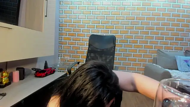 hottitsAnna online show from March 31, 3:01 pm