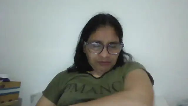 titssmall123 online show from November 27, 10:56 pm