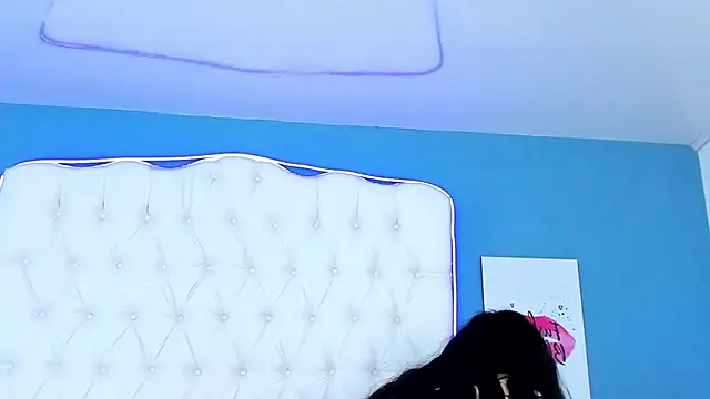KyleRosee online show from February 4, 6:49 pm