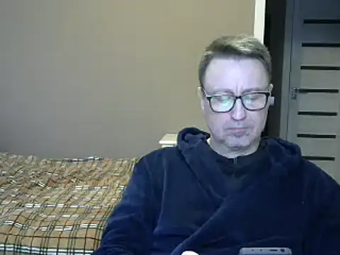 Snapshot of HarrySnake chatting on December 20, 10:16 am HarrySnake online show from December 20, 10:16 am