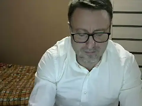 Snapshot of HarrySnake chatting on December 22, 1:00 pm HarrySnake online show from December 22, 1:00 pm