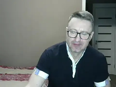 Snapshot of HarrySnake chatting on December 30, 4:08 pm HarrySnake online show from December 30, 4:08 pm