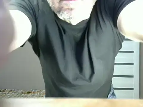 Snapshot of HarrySnake chatting on January 10, 12:15 pm HarrySnake online show from January 10, 12:15 pm