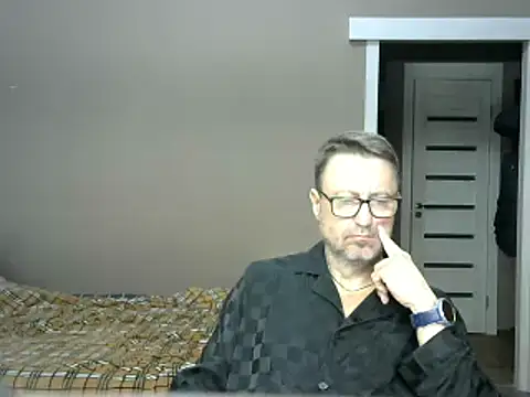 Snapshot of HarrySnake chatting on January 19, 8:51 pm HarrySnake online show from January 19, 8:51 pm
