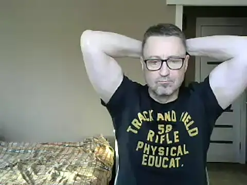 Snapshot of HarrySnake chatting on February 4, 12:22 pm HarrySnake online show from February 4, 12:22 pm