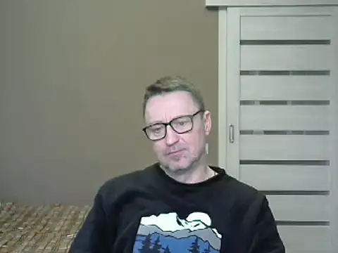 Snapshot of HarrySnake chatting on February 18, 1:00 pm HarrySnake online show from February 18, 1:00 pm