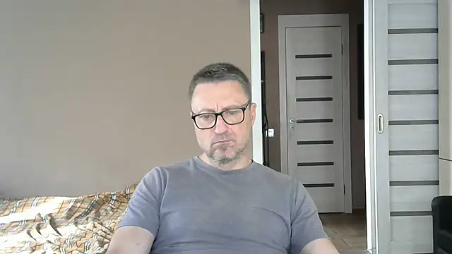 Snapshot of HarrySnake chatting on March 20, 11:16 am HarrySnake online show from March 20, 11:16 am