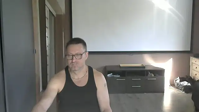 Snapshot of HarrySnake chatting on September 30, 10:31 am HarrySnake online show from September 30, 10:31 am