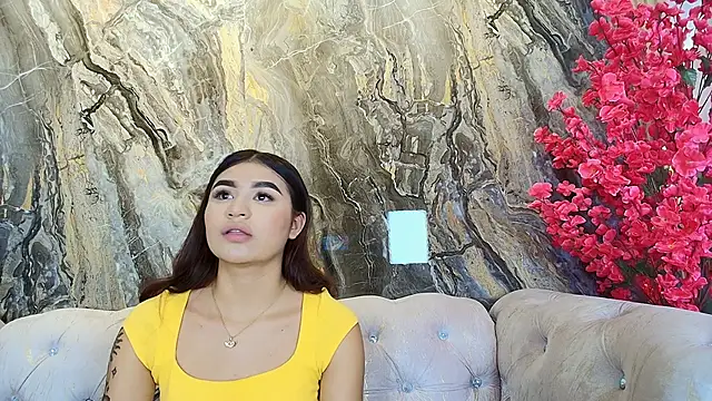 Snapshot of Zayda_1 chatting on March 9, 7:05 pm Zayda 1 online show from March 9, 7:05 pm