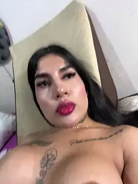 saragill323 online show from February 23, 1:24 am