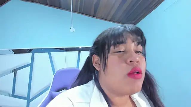 chanel hot 001 online show from December 4, 4:27 pm