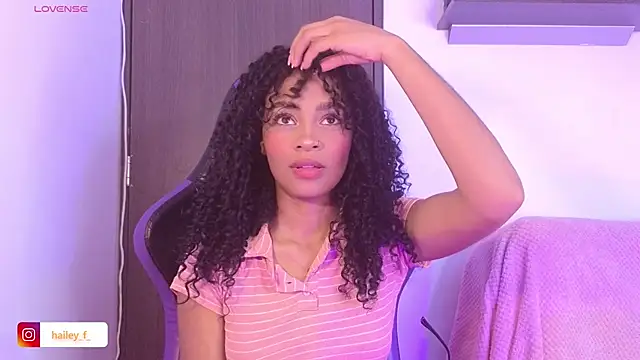Snapshot of Heily_Fox chatting on February 25, 6:36 am Heily Fox online show from February 25, 6:36 am