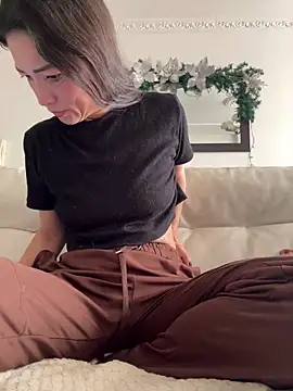 Yulia sx online show from December 19, 9:00 pm