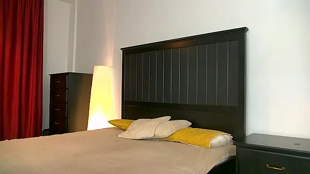 Snapshot of Yanira_Muslim chatting on January 18, 5:11 am Yanira Muslim online show from January 18, 5:11 am