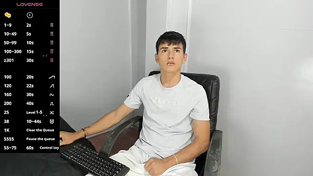 Jacobb Lee online show from February 28, 7:56 pm