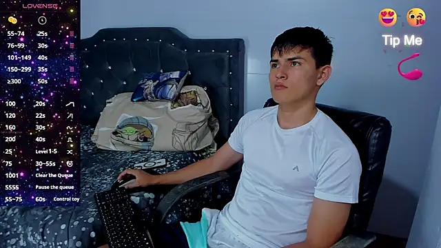 Snapshot of Jacobb_Lee chatting on October 4, 9:02 pm Jacobb Lee online show from October 4, 9:02 pm