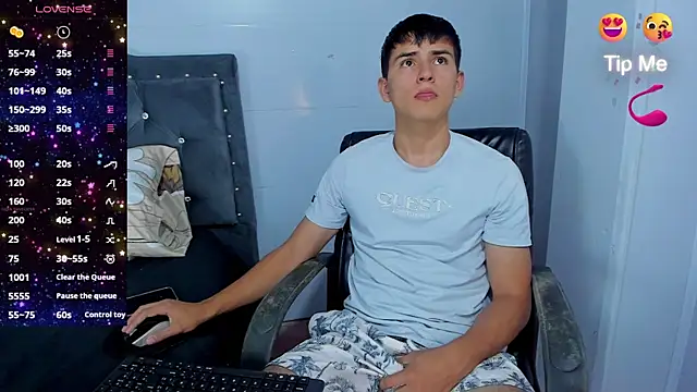 Jacobb Lee online show from November 18, 8:02 pm