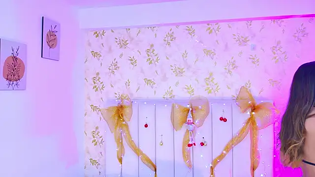 Sara Desire online show from December 20, 12:23 pm